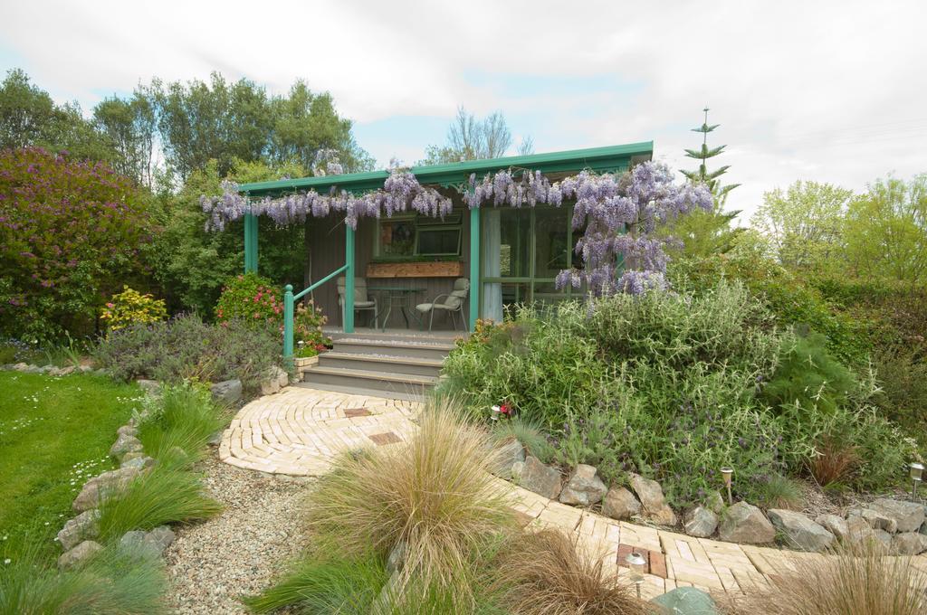 Waterwheel Cottage Upper Moutere Exterior photo
