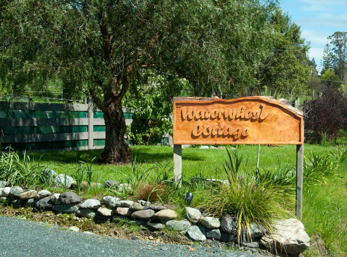 Waterwheel Cottage Upper Moutere Exterior photo